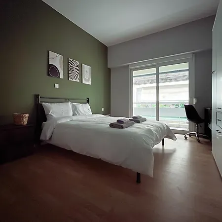 3-bedroom Fabulous In The City Center * Aten