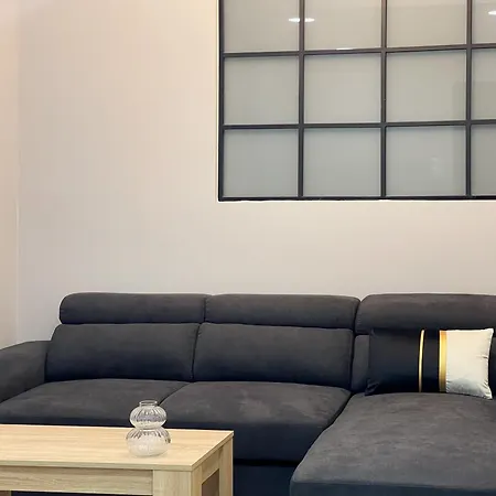 Lägenhet 3-bedroom Fabulous In The City Center